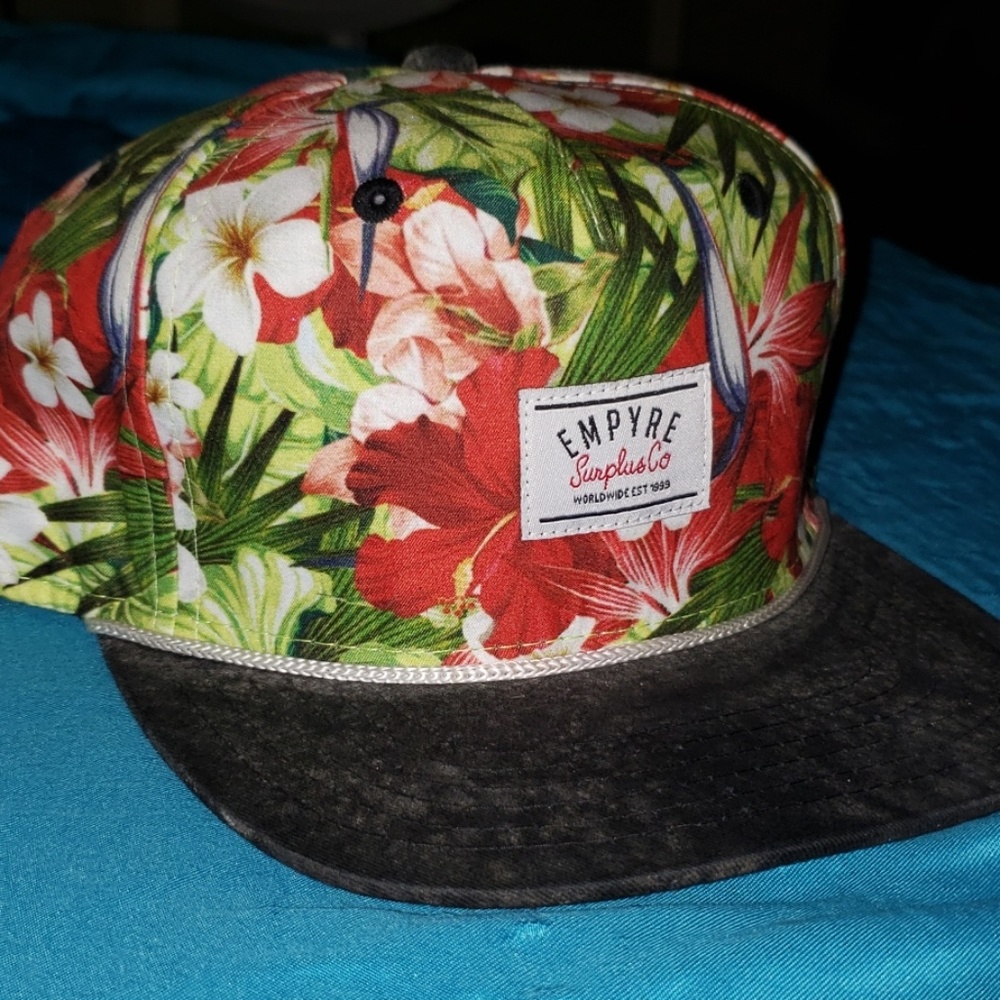 Empyre floral snapback